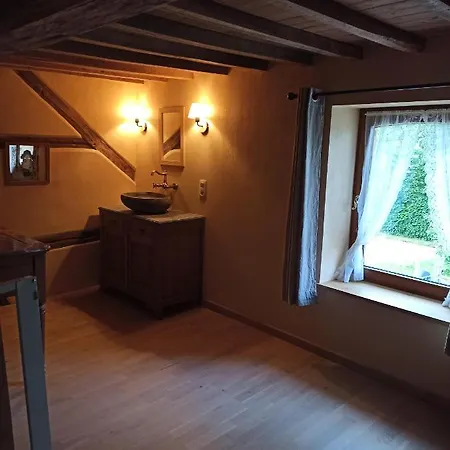 Le Vieux Tilleul Hébergement de vacances Rendeux